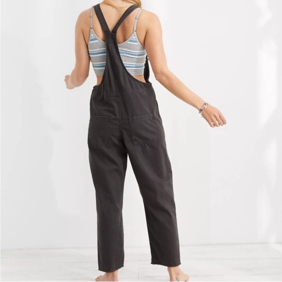 aerie week and play gray overalls - Picture 2 of 7